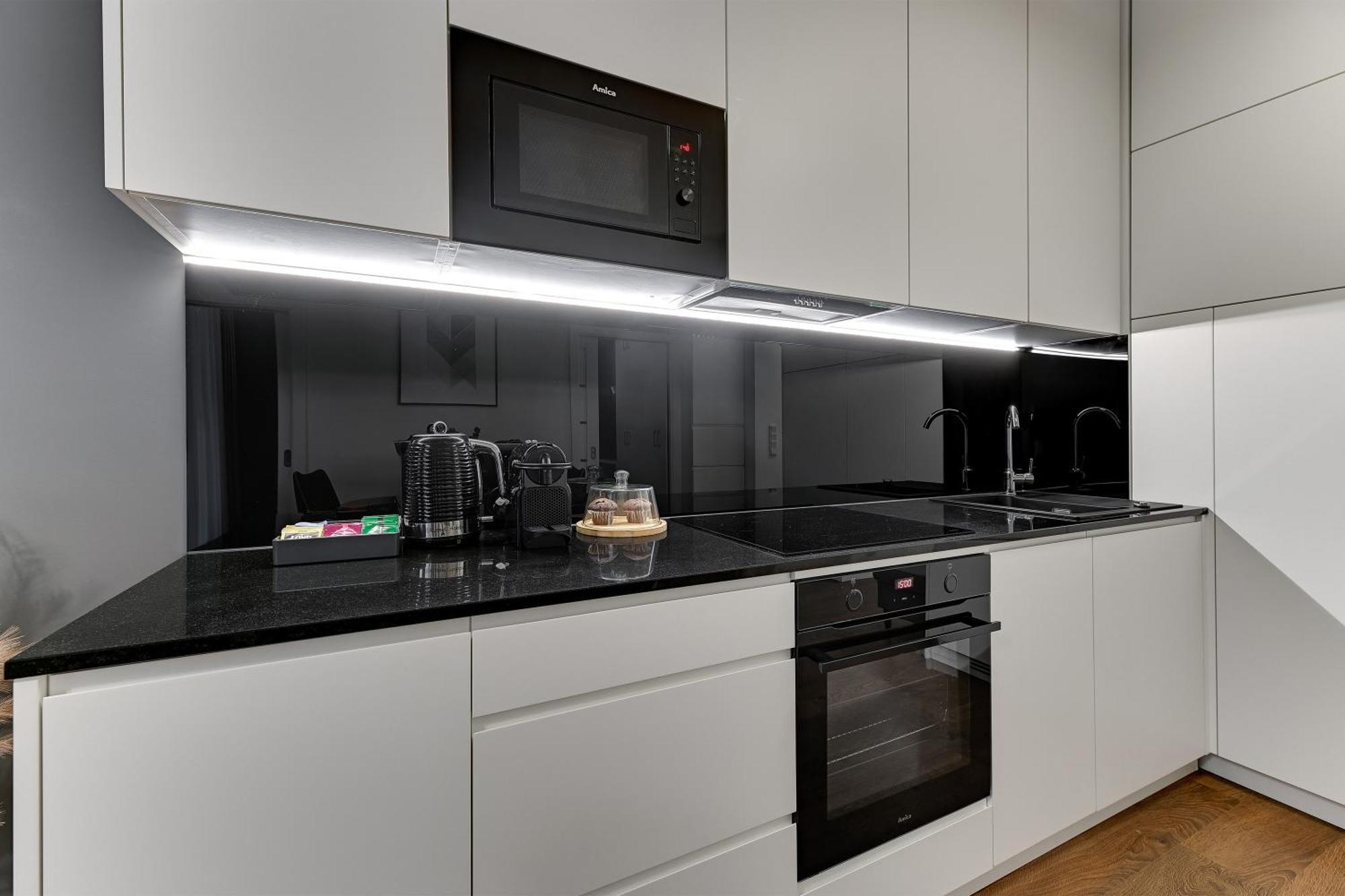 Granaria Deluxe & Riverside By Downtown Apartments Гданск Стая снимка